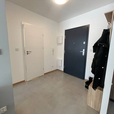 Rental of a bright 2-room apartment, 40 m², Prądnik Biały, Kraków, Poland